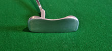 Load image into Gallery viewer, Maxed Golf Putter 35"