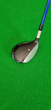 Load image into Gallery viewer, Titleist 906F4 Fairway 3 Wood 15.5° Stiff with Cover