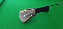 Load image into Gallery viewer, TaylorMade R580 XD Driver 9.5° Stiff with Cover