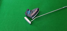 Load image into Gallery viewer, Odyssey Works Versa 1W Putter 35" with Cover