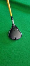 Load image into Gallery viewer, Titleist 906F2 Fairway 3 Wood 15° Stiff