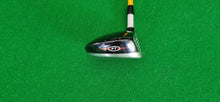 Load image into Gallery viewer, Titleist 906F2 Fairway 3 Wood 15° Stiff