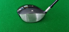 Load image into Gallery viewer, Titleist 909D3 Driver 9.5° Stiff