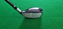 Load image into Gallery viewer, TaylorMade Rescue 3 Hybrid LH 19° Senior
