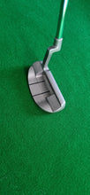 Load image into Gallery viewer, Adams Idea a2 OS Ladies Putter 34" with Cover