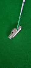 Load image into Gallery viewer, Odyssey White Hot XG #8 Putter 35"