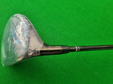 Load image into Gallery viewer, New Cobra F-MAX Ladies 3 Wood LH 19° with Cover - New