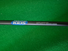 Load image into Gallery viewer, Fearless Kids Junior Full Golf Set 4 - 6 Years, 2 x Woods, 3 x Irons, Putter and Stand Bag