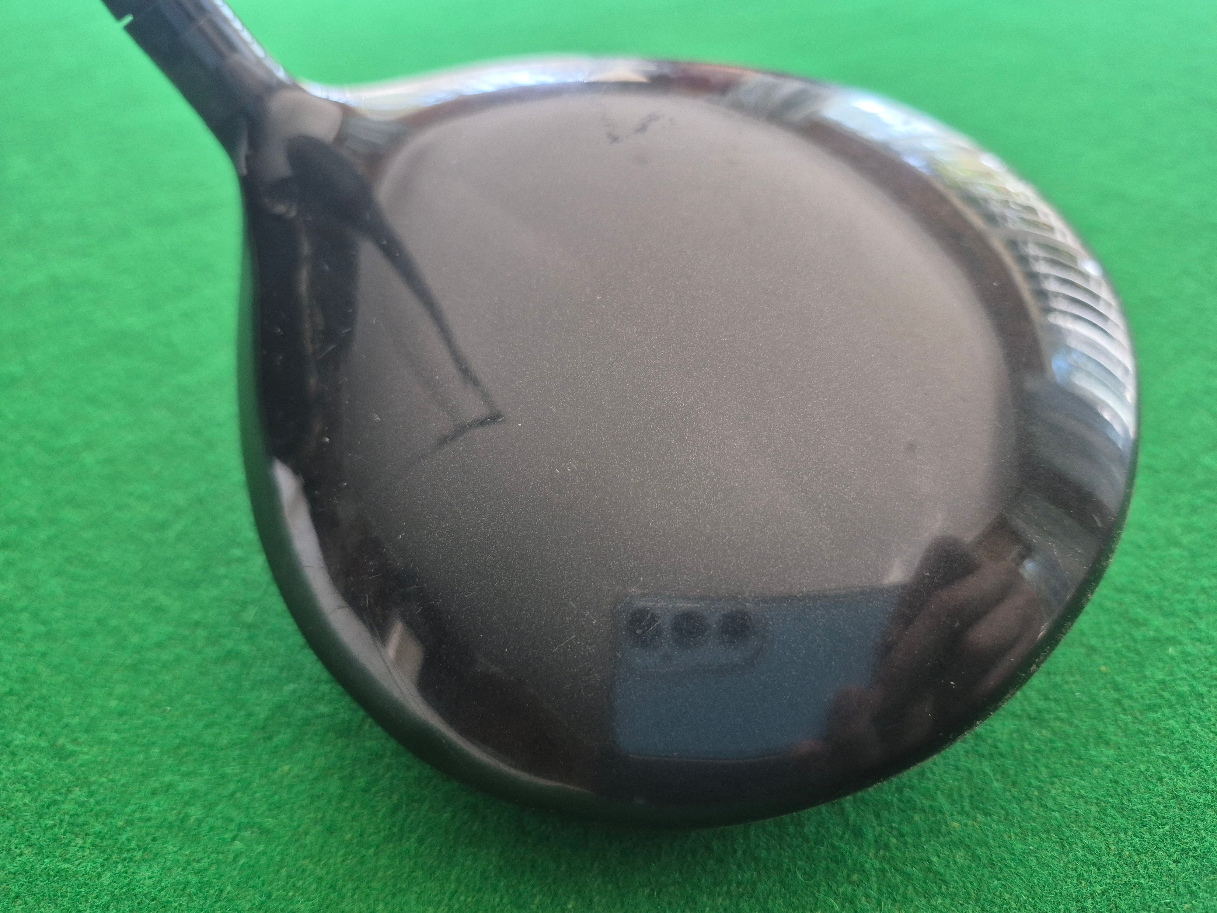 Titleist 913D2 Driver 10.5° Adjustable loft Regular with Cover