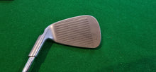Load image into Gallery viewer, Ping i15 Irons 4 - PW Black Dot Stiff
