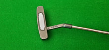 Load image into Gallery viewer, Ping Scottsdale TR 32&quot; Putter
