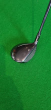 Load image into Gallery viewer, Titleist 917F2 Fairway 3 Wood 16.5° Stiff with Cover
