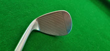 Load image into Gallery viewer, Cleveland CG15 Lob Wedge 60°
