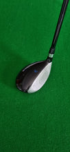 Load image into Gallery viewer, Cobra Fly XL Hybrid Junior 20° Regular with Cover
