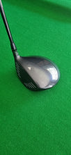 Load image into Gallery viewer, Titleist 917 D2 Driver LH 10.5° Stiff with Cover
