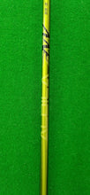 Load image into Gallery viewer, Titleist 905R Driver 10.5° Stiff with Cover
