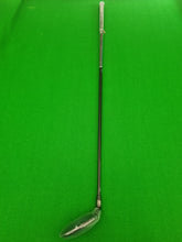 Load image into Gallery viewer, New Cobra F-MAX Ladies 3 Wood LH 19° with Cover - New
