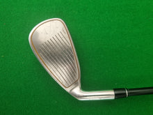 Load image into Gallery viewer, Cleveland Quadpro Launch Driving Iron 15° Stiff with Cover
