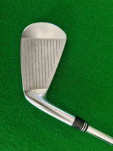Load image into Gallery viewer, Srixon Z765 Forged 3 Iron Stiff
