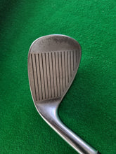 Load image into Gallery viewer, Cleveland CG14 Gap Wedge 52° Regular
