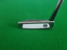 Load image into Gallery viewer, Odyssey White Ice 9 Putter 35&quot;
