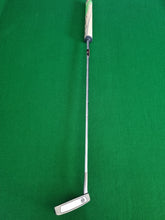 Load image into Gallery viewer, Odyssey White Ice 9 Putter 35&quot;
