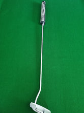 Load image into Gallery viewer, TaylorMade Ghost Manta Putter 35&quot;
