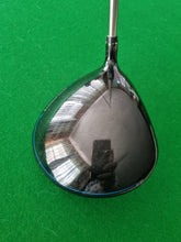 Load image into Gallery viewer, Wilson Staff D7 Driver 10.5° Stiff
