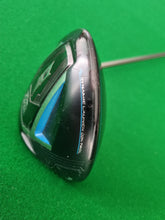 Load image into Gallery viewer, Wilson Staff D7 Driver 10.5° Stiff
