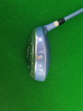 Load image into Gallery viewer, LPGA La Femme Ladies 5 Wood 21° with Cover
