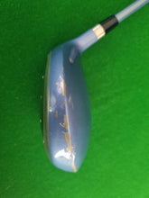 Load image into Gallery viewer, LPGA La Femme Ladies 3 Wood 17° with Cover
