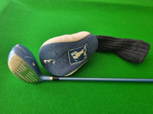Load image into Gallery viewer, LPGA La Femme Ladies 3 Wood 17° with Cover
