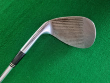 Load image into Gallery viewer, Wilson Staff Sand Wedge 56°
