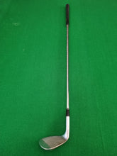 Load image into Gallery viewer, Wilson Staff Sand Wedge 56°

