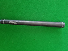 Load image into Gallery viewer, Titleist 904F Fairway 7 Wood 22° Regular with Cover
