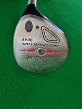 Load image into Gallery viewer, Titleist 904F Fairway 7 Wood 22° Regular with Cover
