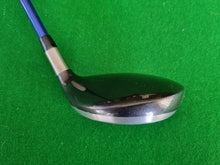 Load image into Gallery viewer, Titleist 904F Fairway 7 Wood 22° Regular with Cover
