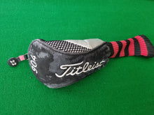 Load image into Gallery viewer, Titleist 904F Fairway 7 Wood 22° Regular with Cover
