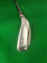 Load image into Gallery viewer, Ping i10 Sand Wedge Black Dot Stiff
