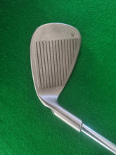 Load image into Gallery viewer, Ping i10 Pitching Wedge Black Dot Stiff
