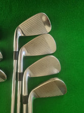 Load image into Gallery viewer, Callaway Apex Pro 16 Irons 4 - PW Stiff
