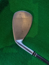 Load image into Gallery viewer, Srixon I-601 Irons 4 - PW Regular
