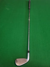 Load image into Gallery viewer, Cleveland CG16 8 Iron 35° Regular
