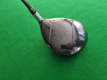 Load image into Gallery viewer, TaylorMade 320 Ti Driver 8.5° Stiff
