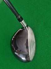 Load image into Gallery viewer, TaylorMade 320 Ti Driver 8.5° Stiff
