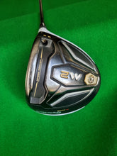 Load image into Gallery viewer, TaylorMade M2 Driver 9.5° Stiff with Cover

