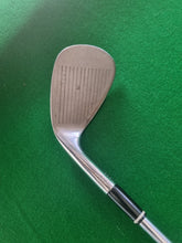 Load image into Gallery viewer, Adams Tom Watson Gap Wedge 52°
