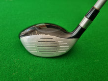 Load image into Gallery viewer, Ping G5 Fairway 5 Wood 18° Regular with Cover
