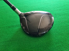 Load image into Gallery viewer, TaylorMade Burner 5 Wood 18° Regular with Cover
