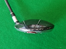 Load image into Gallery viewer, TaylorMade Burner 5 Wood 18° Regular with Cover
